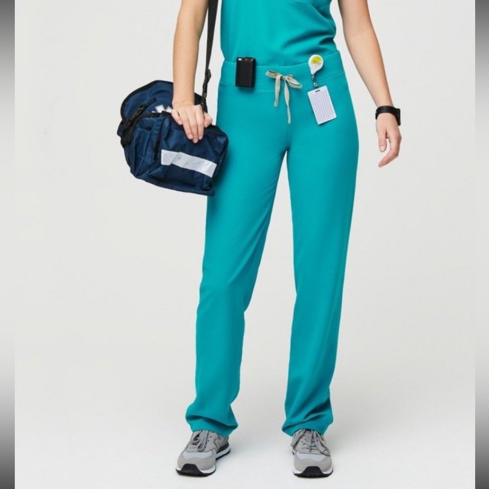 Figs scrub pants Livingston Teal size SMALL TALL